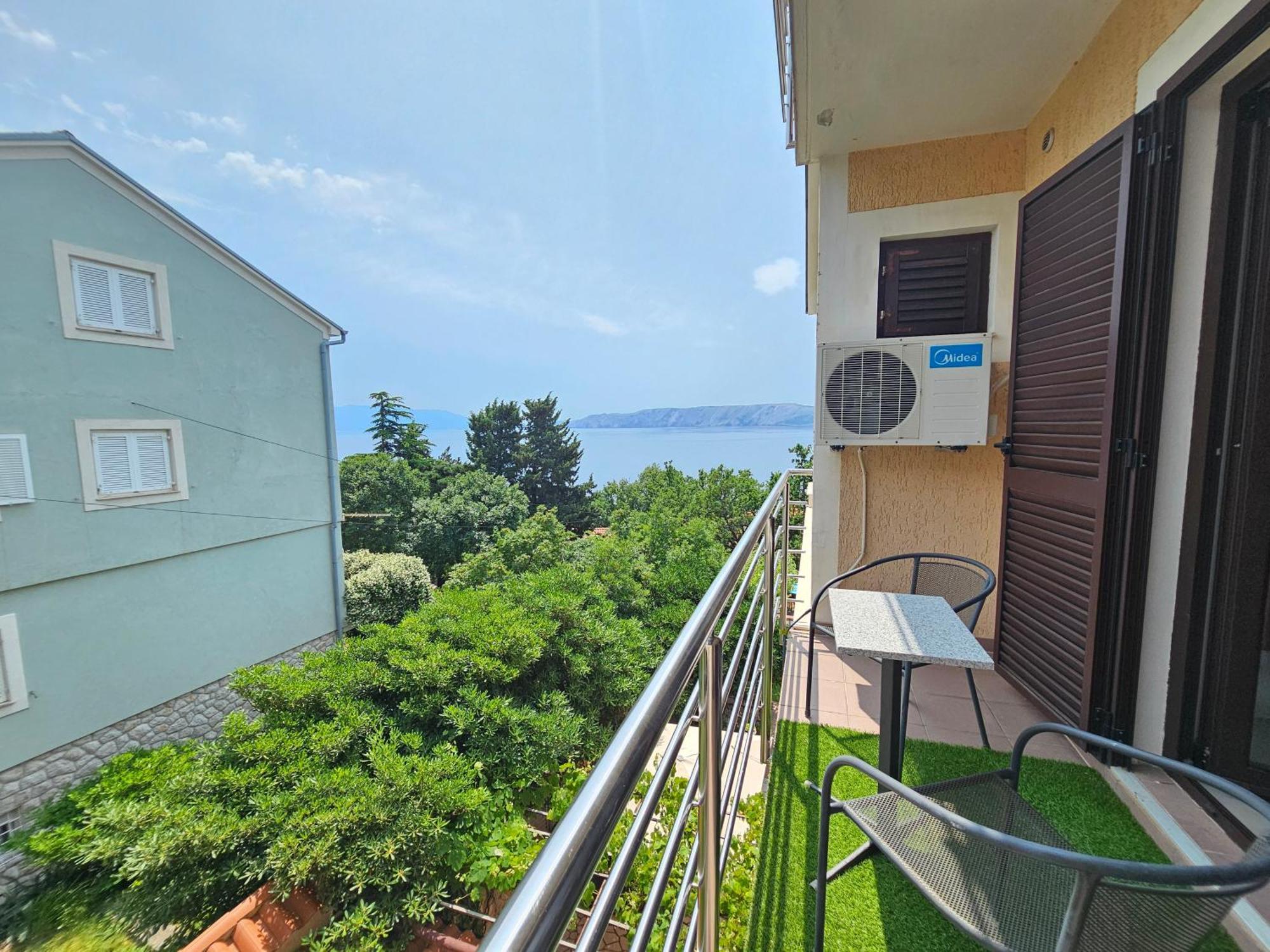 Apartments Villa Vera โนวีวีโนดอลสกี ภายนอก รูปภาพ