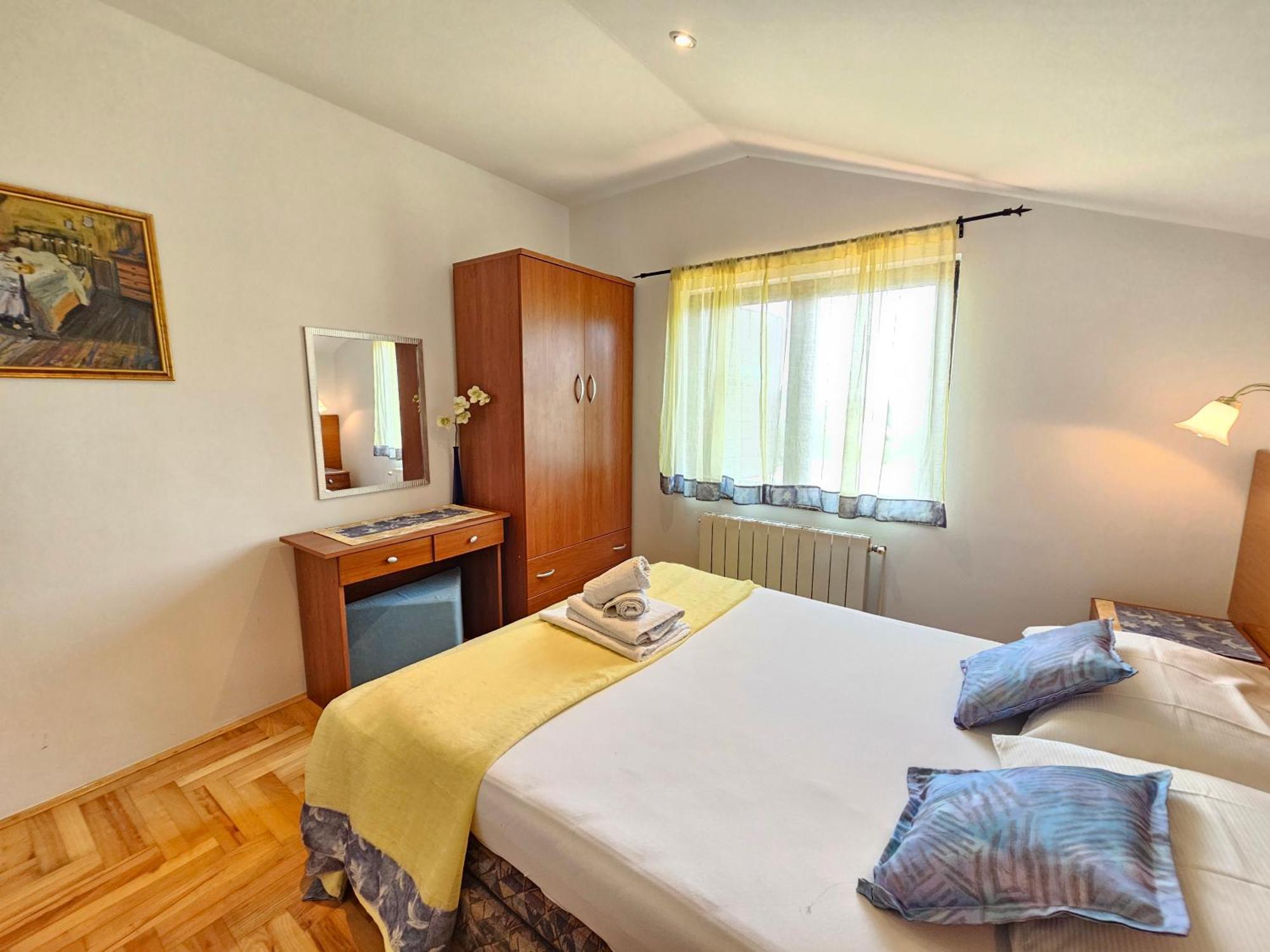 Apartments Villa Vera โนวีวีโนดอลสกี ภายนอก รูปภาพ